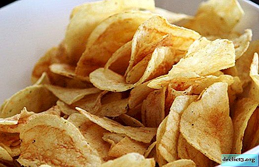 Wie man Chips in einer Pfanne und in der Mikrowelle kocht