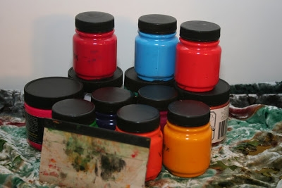 Water-soluble paints: composition and benefits