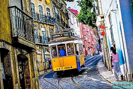 28 numaralı tramvay - sarı Lizbon rehberi