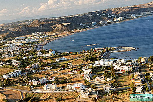 Faliraki é um resort avançado em Rhodes na Grécia