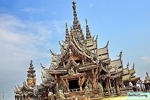 Temple of Truth ở Pattaya - một công trình không có móng tay