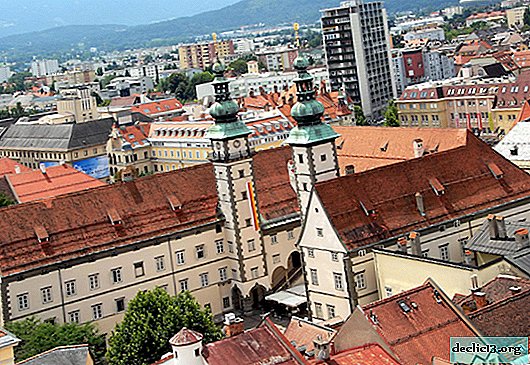 Klagenfurt: stadsgids van Oostenrijk met foto's