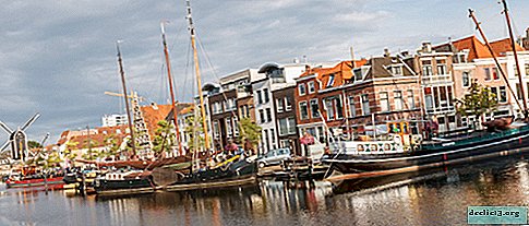 ليدن - مدينة دولية على القنوات في هولندا