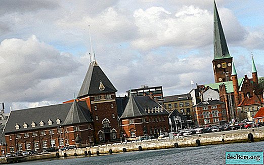 Aarhus é uma cidade cultural e industrial na Dinamarca
