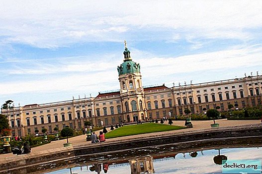 Charlottenburg - le palais principal et l'ensemble du parc à Berlin