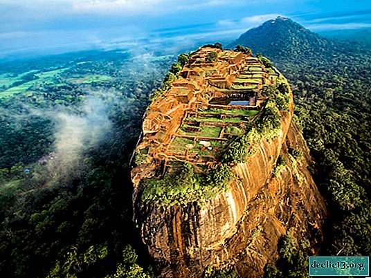 Sigiriya - klippe og gammel fort på Sri Lanka