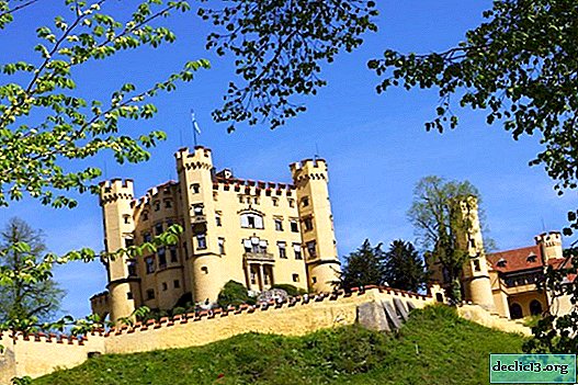 Castelo Hohenschwangau - "fortaleza de conto de fadas" nas montanhas da Alemanha