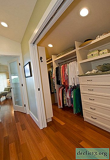 Če na hodniku izvajate garderobo, kaj je treba zagotoviti