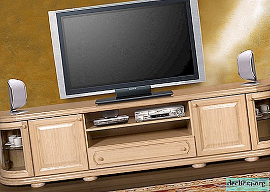 Comment choisir un meuble de télévision dans un style classique, conseils d'experts