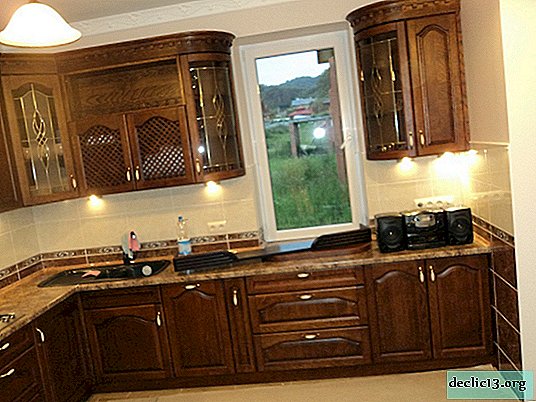 Rules for choosing wooden furniture in the kitchen
