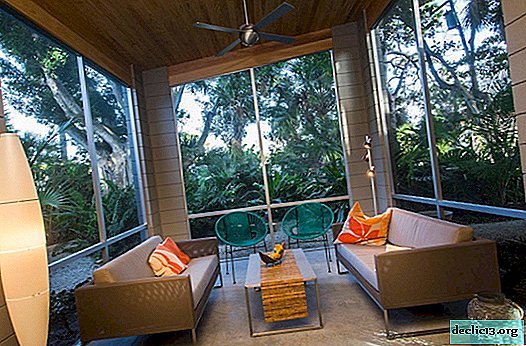 Det indre af sommeren stuen, eller hvordan man kan udruste verandaen