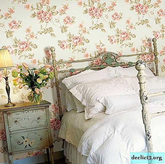 Wallpaper in a flower in the interior: beautiful options for different rooms