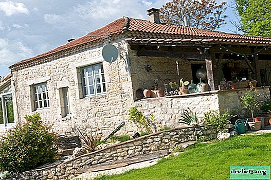 The charm of French antiquity on the example of the interior of a vintage country house